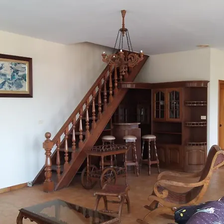 Сasa de vacaciones Casa Con Piscina En Ramiras, Ourense *
